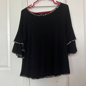 Cable & Gauge Black Flutter Sleeve Top with Leopard Piping